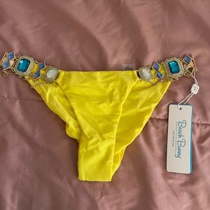 Beach bunny swim 👙🐰